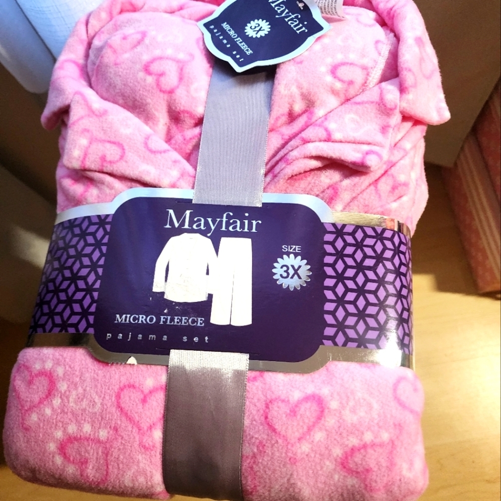 Mayfair Beautiful Pink Printed Heart Micro Fleece Pajama Set